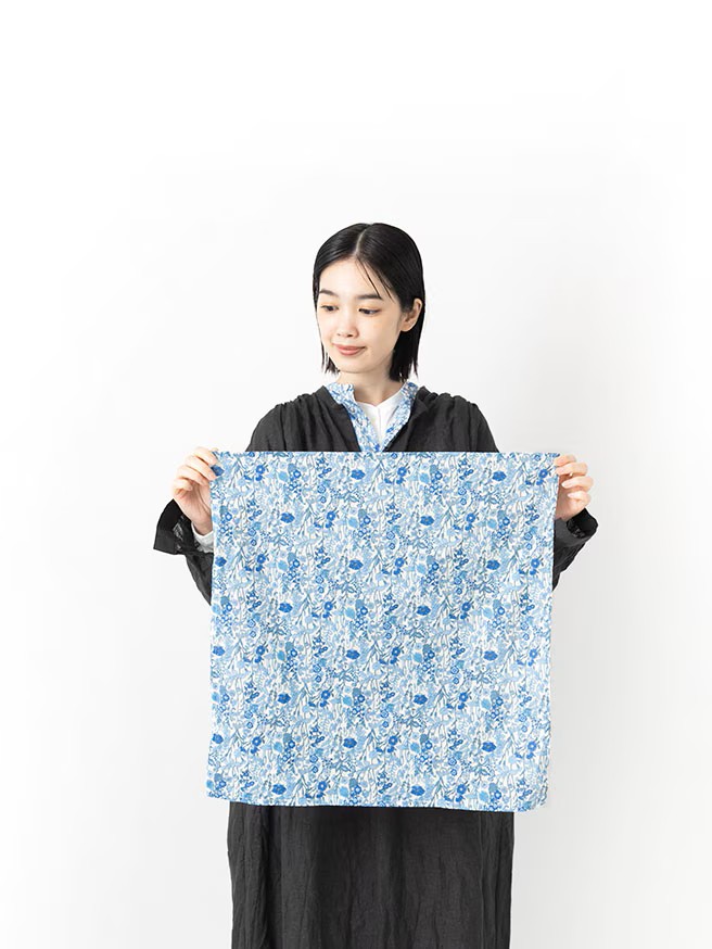 Veritecoeur LIBERTY PRINT Scarf