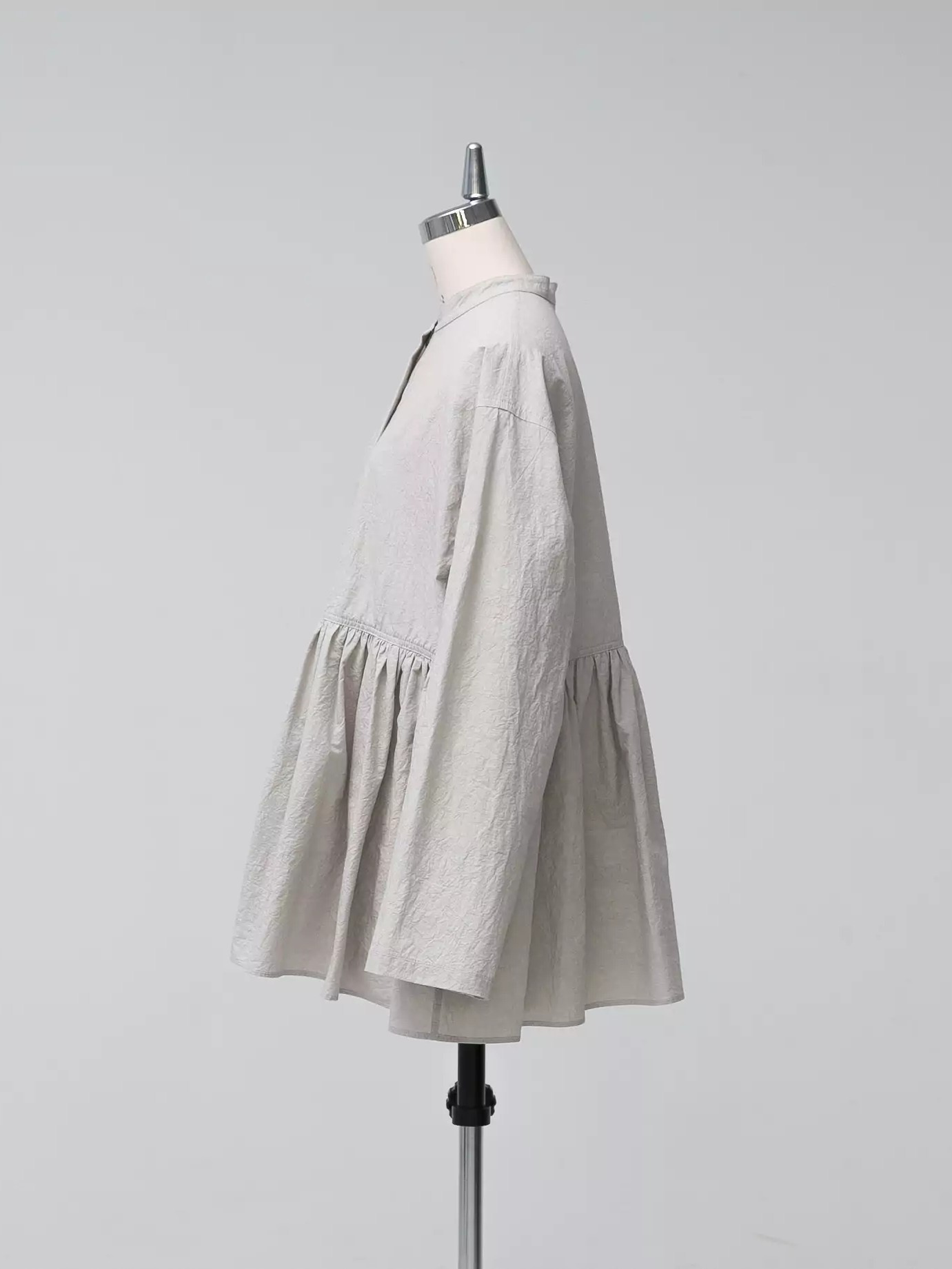 KAGURE Gathered-Waist Blouse